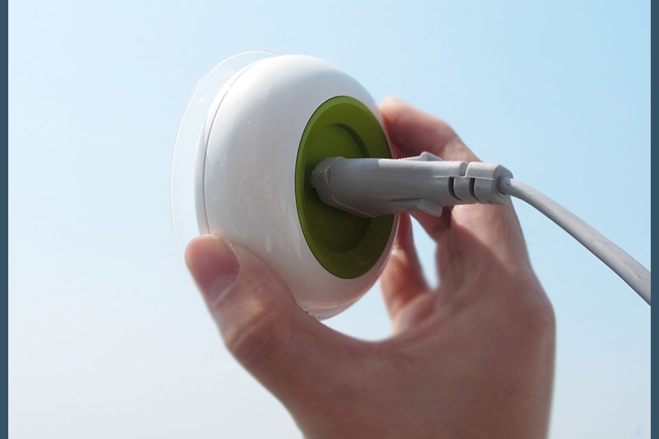 ภาพหน้าปก – ปลั๊กพลังงานแสงอาทิตย์